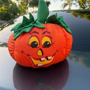 Pumpkin with Green Leaf Accents